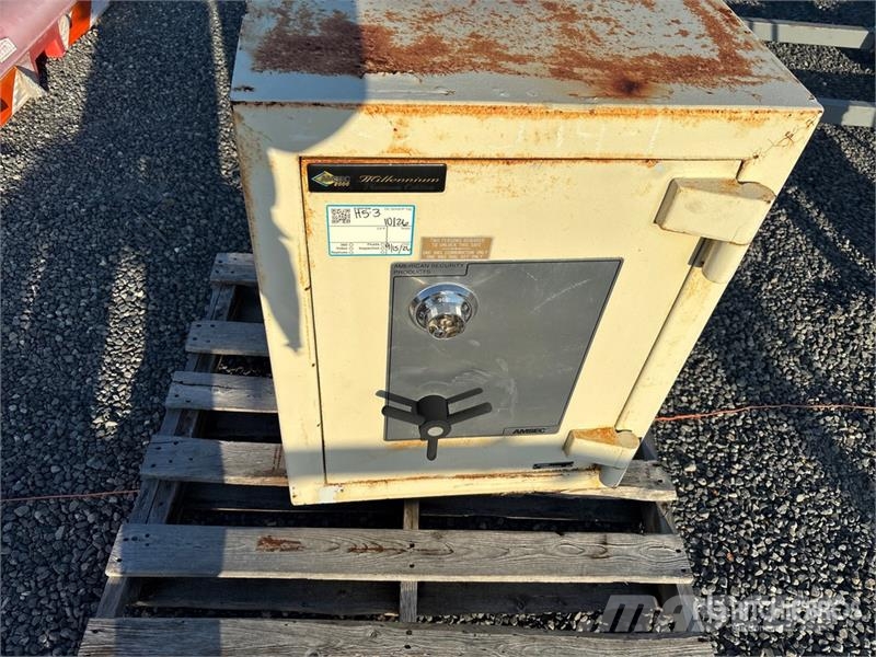Quantity of (2) Safes Otros componentes