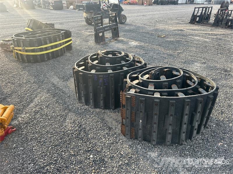 Quantity of (2) Sets of Tracks Andre komponenter