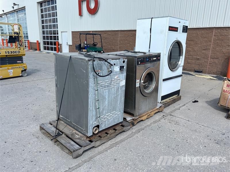 Quantity of (2) Speed Queen Clothes Washers (1) Dr Építőipar - Egyebek