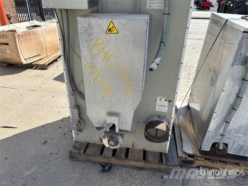 Quantity of (2) Speed Queen Clothes Washers (1) Dr Építőipar - Egyebek