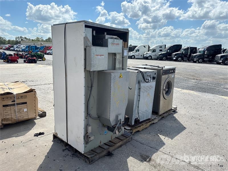 Quantity of (2) Speed Queen Clothes Washers (1) Dr Építőipar - Egyebek