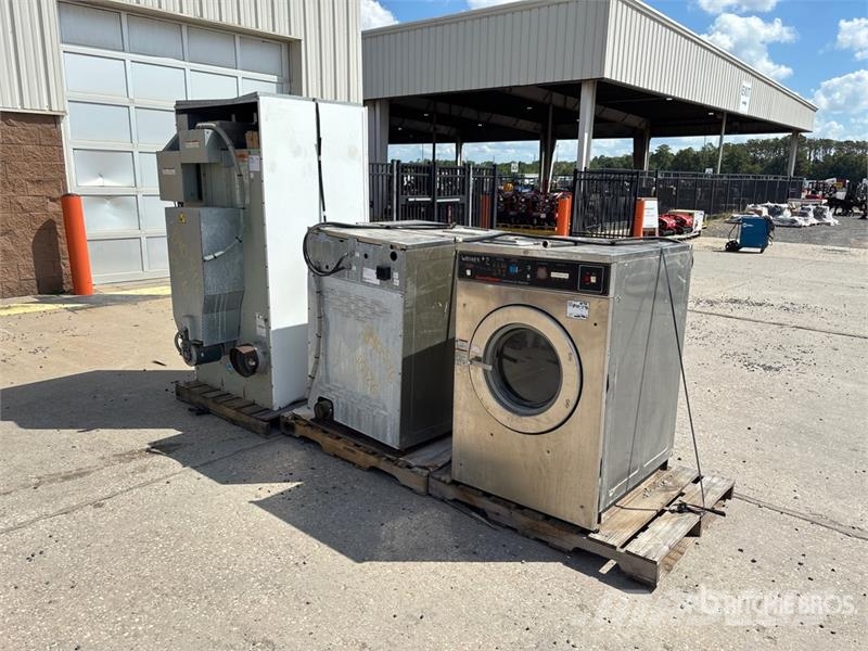 Quantity of (2) Speed Queen Clothes Washers (1) Dr Építőipar - Egyebek