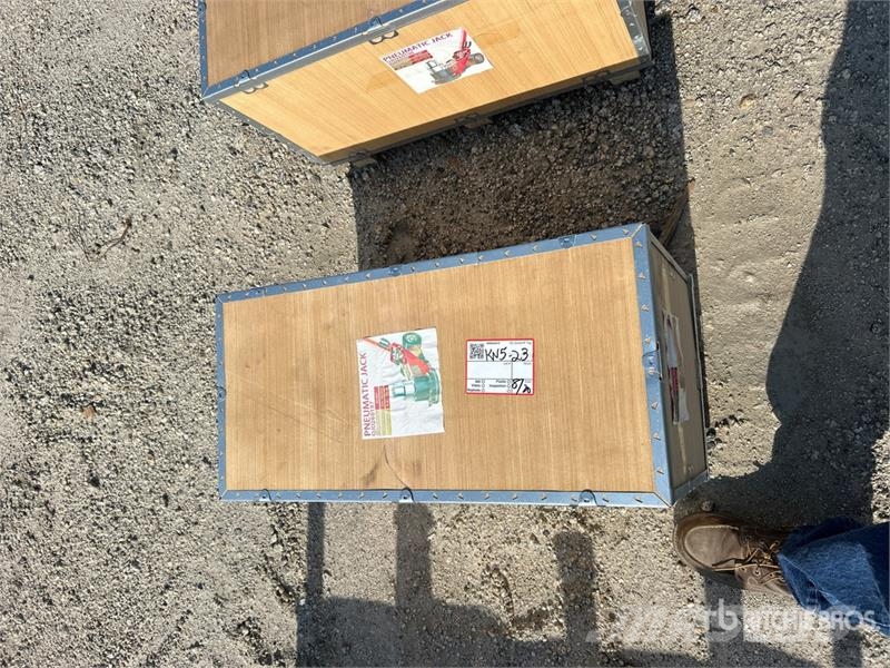Quantity of (2) STARVOX JB80T 80 ton Pneumatic/Hy Sonstige Baumaschinen