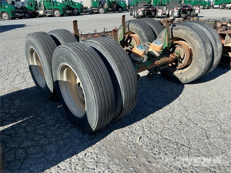  Quantity of (2) Trailer Axles Drugi deli