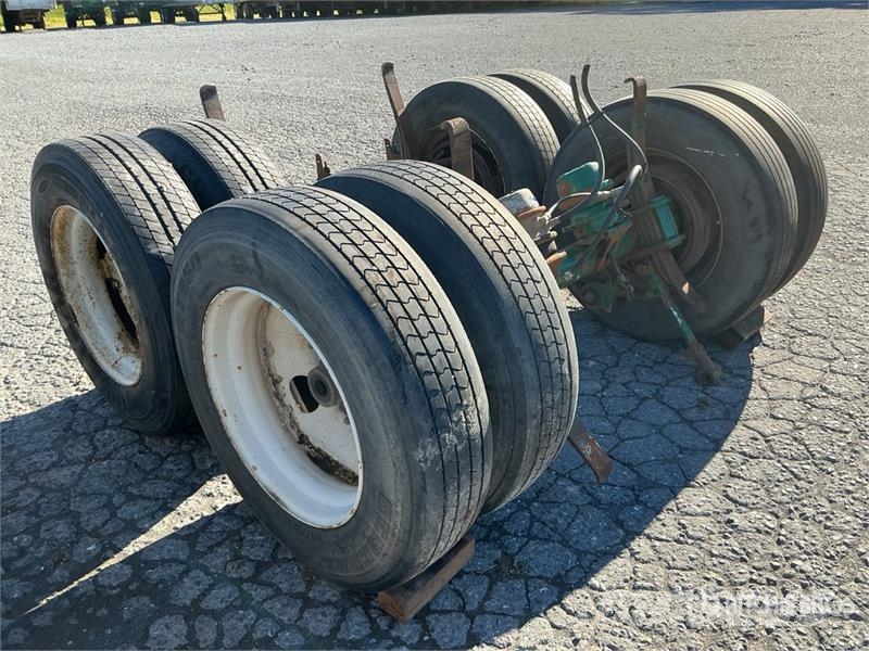  Quantity of (2) Trailer Axles Drugi deli