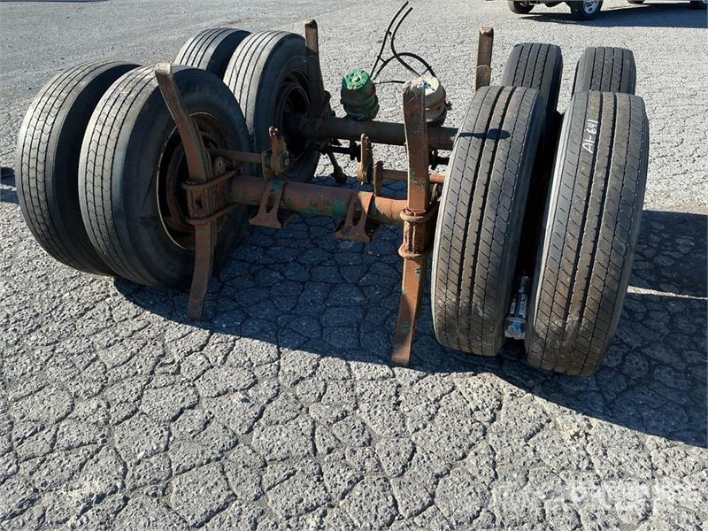 Quantity of (2) Trailer Axles Drugi deli