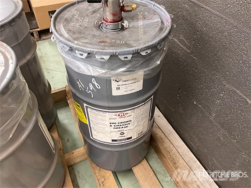 Quantity of (2) TRC 880 Crown & Chassis Barrels of Andet tilbehør