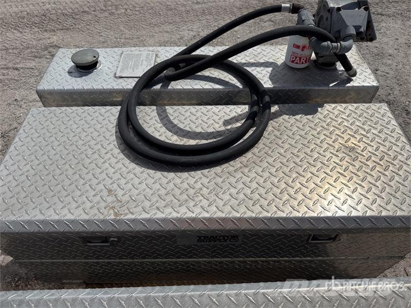 Quantity of (2) Truck Box Транспорт - Інші