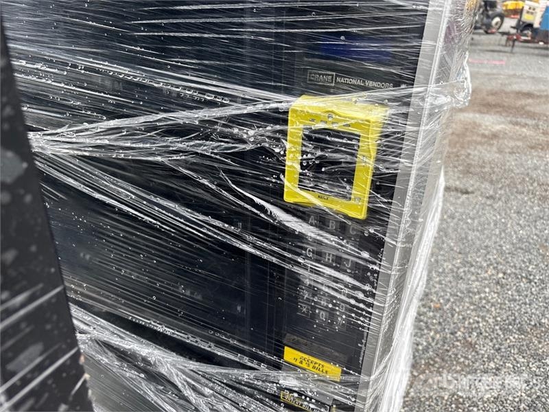  Quantity of (2) Vending Machines مكونات أخرى