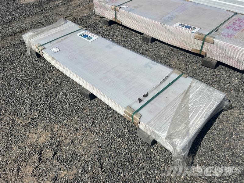 Quantity of (20) 27 in x 8 ft Multi-wall Polycarbo Pacēlāji, vinčas un materiālu lifti