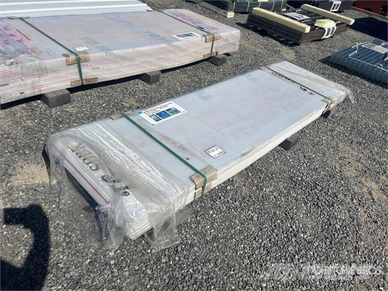 Quantity of (20) 27 in x 8 ft Multi-wall Polycarbo Pacēlāji, vinčas un materiālu lifti