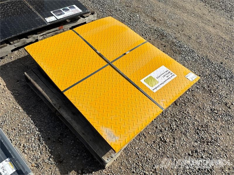 Quantity of (20) 3 ft x 4 ft Yellow Steel Diamond Csörlők, emelőberendezések és anyagmozgató liftek