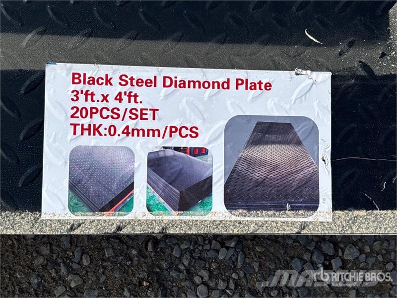 Quantity of (20) 3 ft x 4 ft Black Steel Diamond P Csörlők, emelőberendezések és anyagmozgató liftek