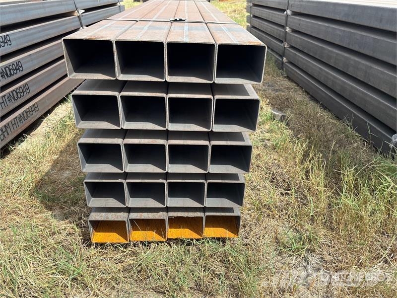 Quantity of (20) 5 in x 4 in x 14 ft 2 in Rectangl Ostale komponente za građevinarstvo