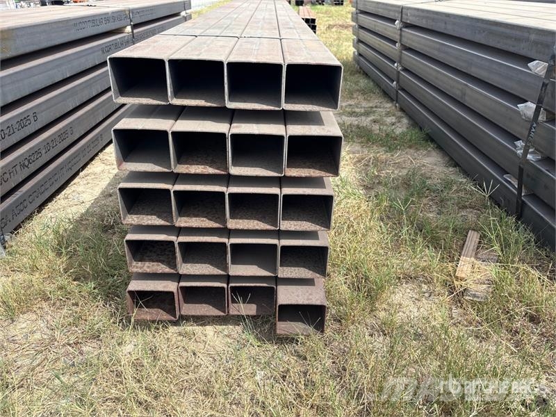 Quantity of (20) 5 in x 4 in x 14 ft 2 in Rectangl Ostale komponente za građevinarstvo