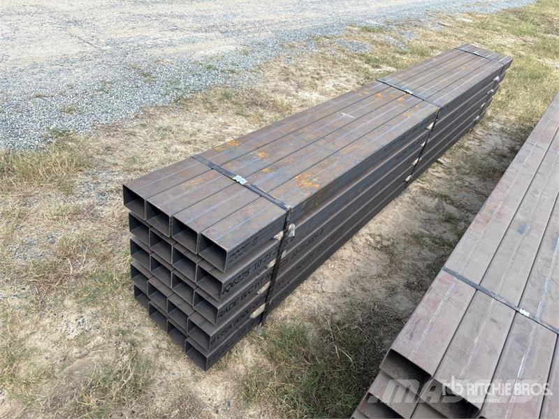 Quantity of (20) 5 in x 4 in x 14 ft 2 in Rectangl Ostale komponente za građevinarstvo