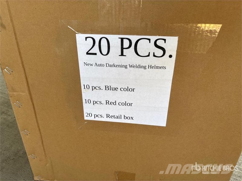 Quantity of (20) Auto Darkening Welding Helmets (U Outros componentes