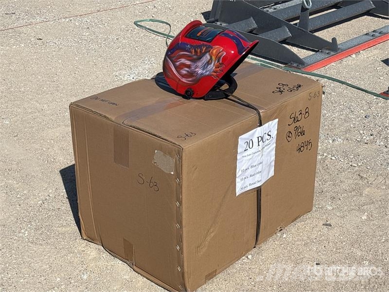 Quantity of (20) Auto Darkening Welding Helmets (U Drugi deli