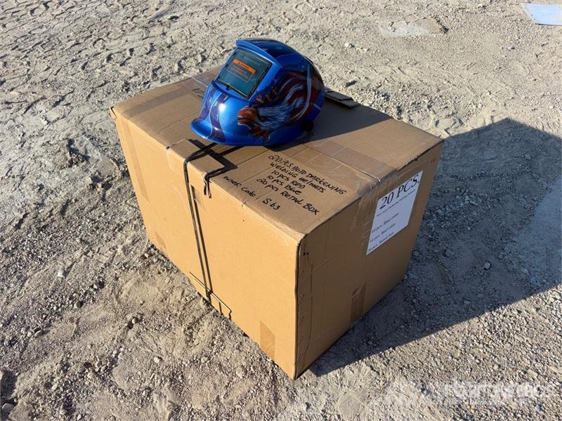  Quantity of (20) Auto Darkening Welding Helmets (U Ostale poljoprivredne mašine