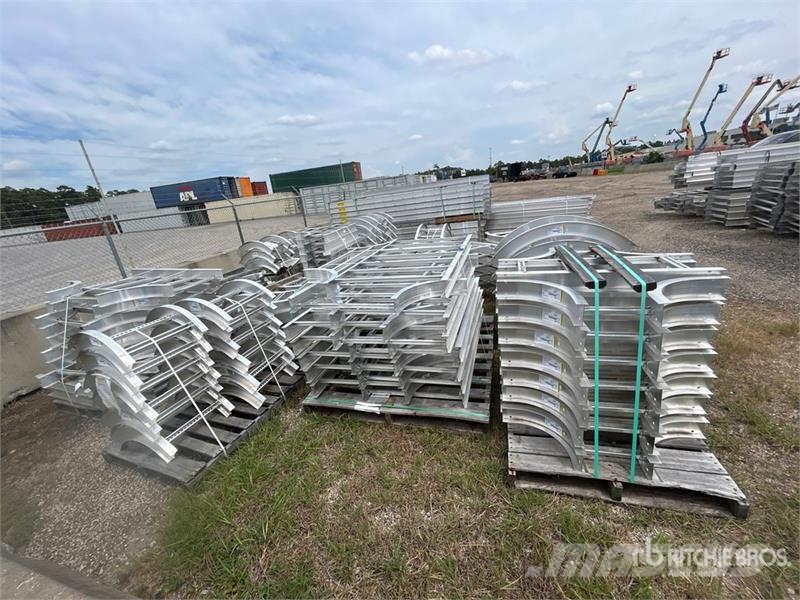  Quantity of (20) Pallets of Aluminum Trays (Unused Montacargas y elevadores de material