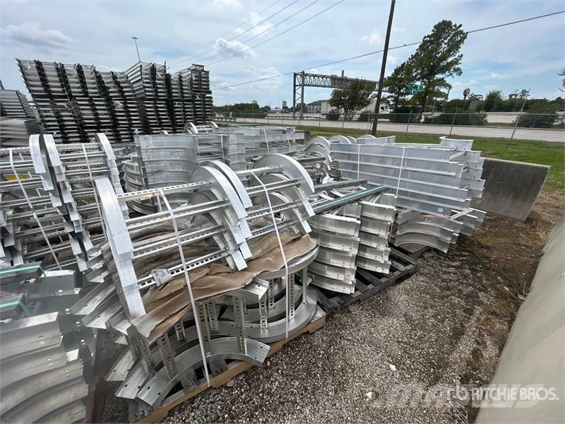  Quantity of (20) Pallets of Aluminum Trays (Unused Montacargas y elevadores de material