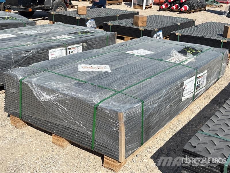 Quantity of (20) STARVOX PPP-20 Polyethylene Boar Other components