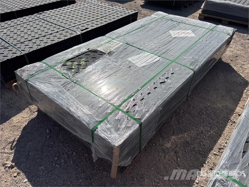 Quantity of (20) STARVOX PPP-20 Polyethylene Boar Other components
