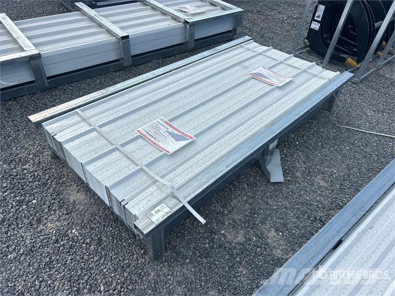 Quantity of (200) SUNTOP S2134C-200 Corrugated Ga Takels, lieren en materiaalliften