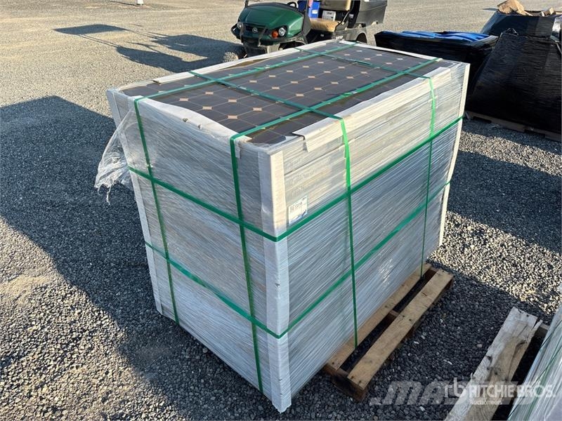 Quantity of (24) 41 Amp Solar Panels Construcción - Otros