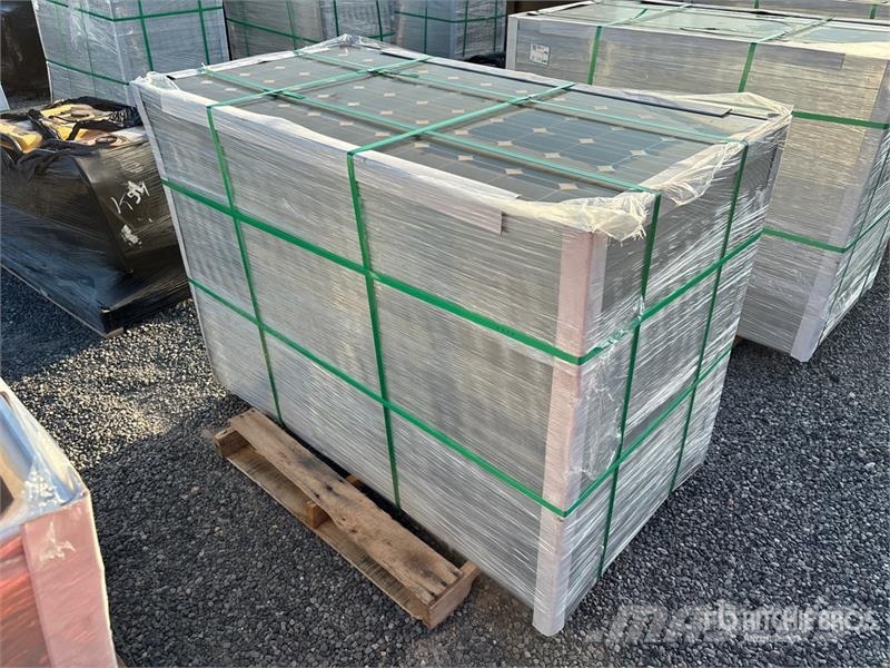 Quantity of (24) 41 Amp Solar Panels Construcción - Otros