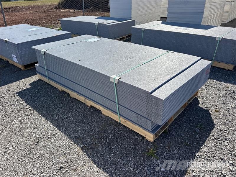 Quantity of (25) 4 ft x 8 ft LDPE 18mm Plastic She Ostale komponente za građevinarstvo