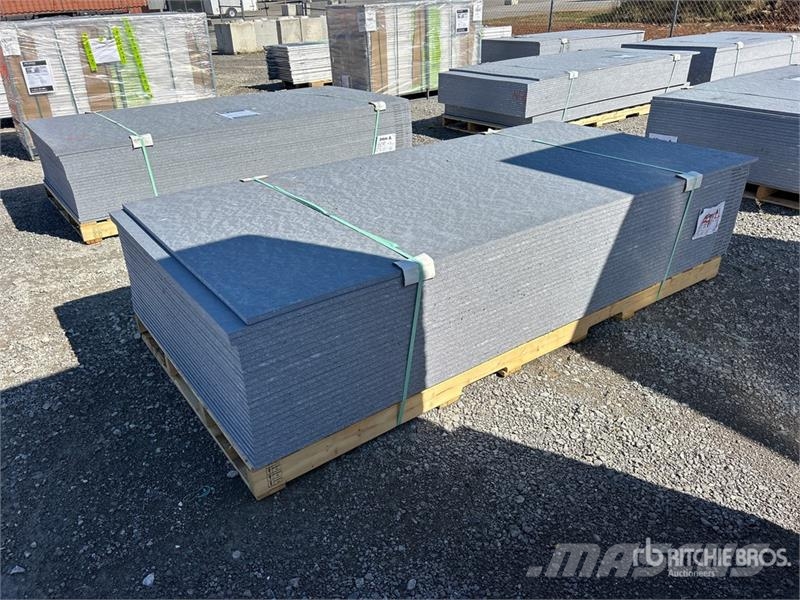  Quantity of (25) 4 ft x 8 ft LDPE 18mm Plastic She その他部品