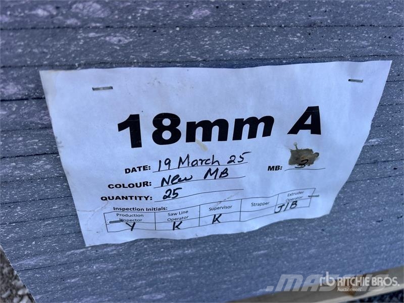 Quantity of (25) 4 ft x 8 ft LDPE 18mm Plastic She その他部品