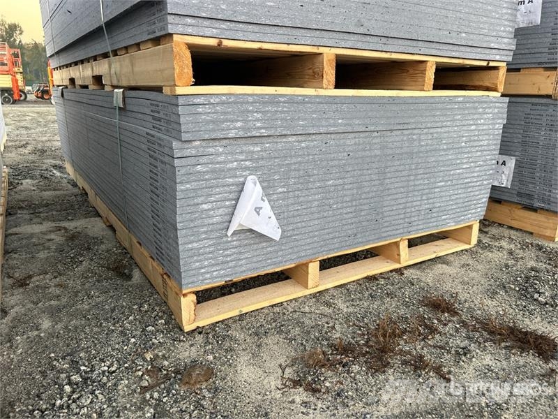 Quantity of (25) 4' x 8' LDPE 0.71in Plastic Compo Andet tilbehør