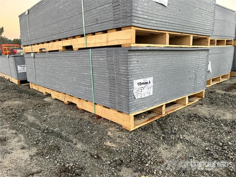Quantity of (25) 4' x 8' LDPE 0.71in Plastic Compo Andet tilbehør