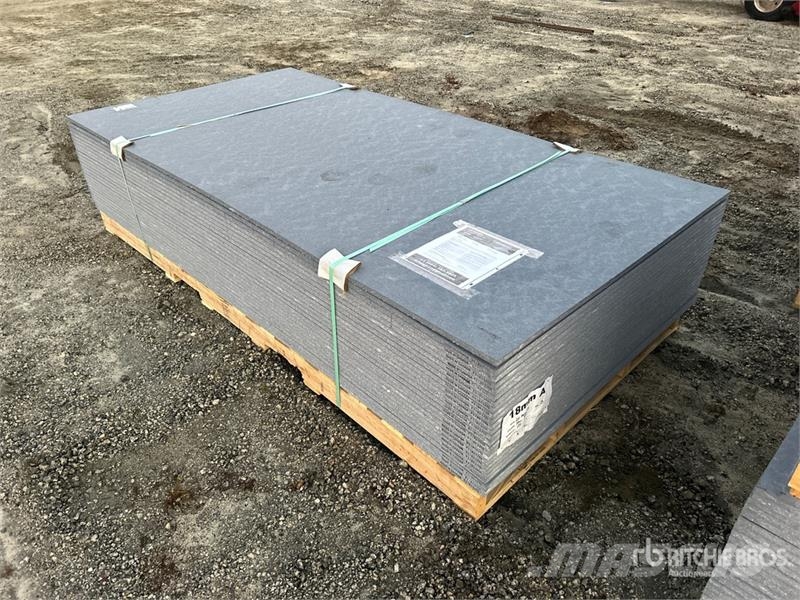 Quantity of (25) 4' x 8' LDPE 0.71in Plastic Compo Andet tilbehør