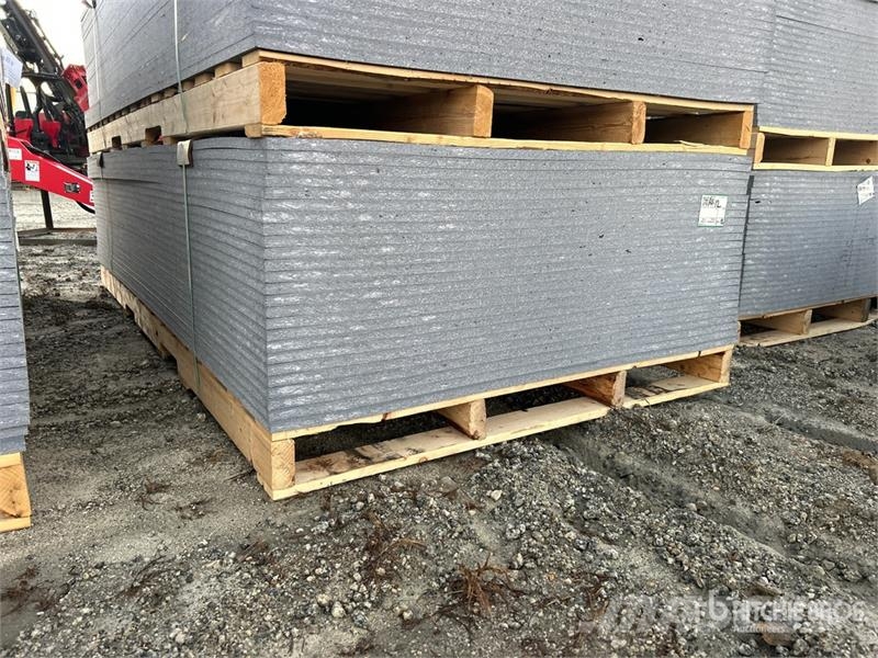Quantity of (25) 4' x 8' LDPE 0.71in Plastic Compo Andet tilbehør