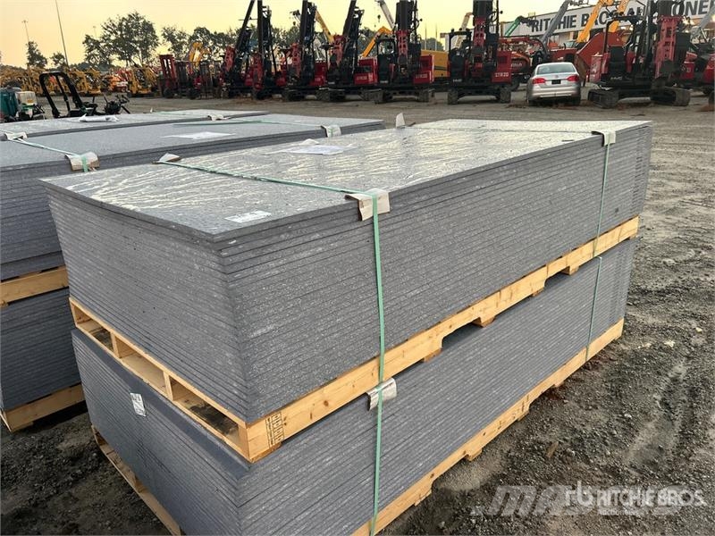 Quantity of (25) 4' x 8' LDPE 0.71in Plastic Compo Andet tilbehør