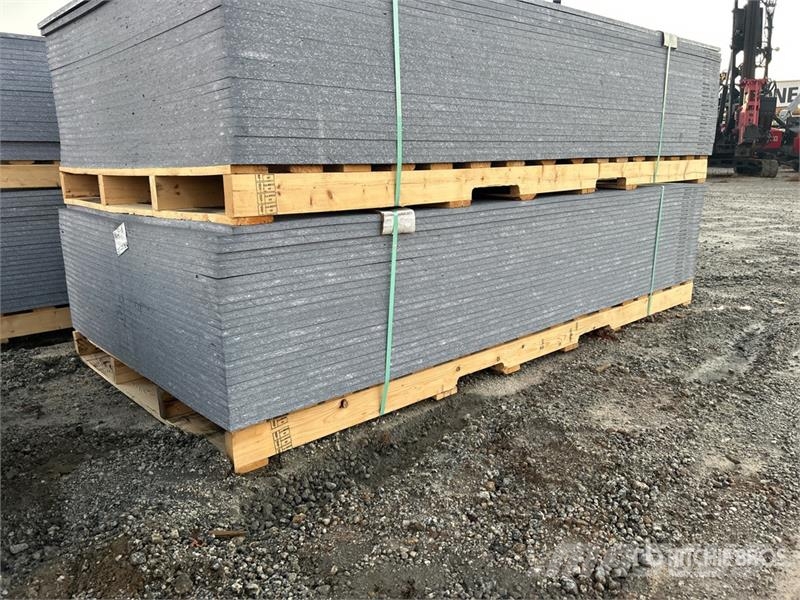 Quantity of (25) 4' x 8' LDPE 0.71in Plastic Compo Andet tilbehør