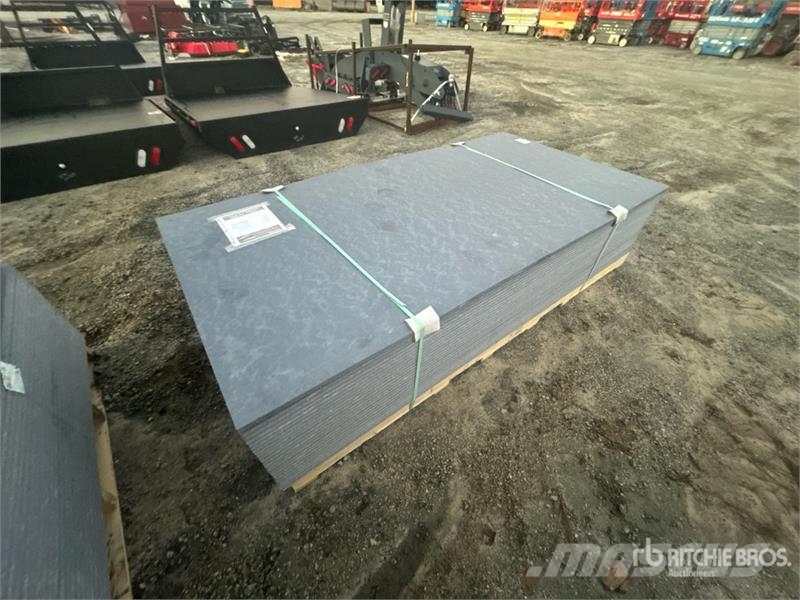 Quantity of (25) 4' x 8' LDPE 0.71in Plastic Compo Andet tilbehør