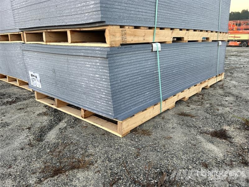Quantity of (25) 4' x 8' LDPE 0.71in Plastic Compo Andet tilbehør
