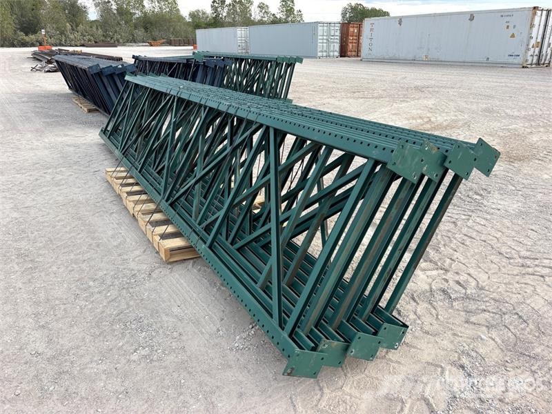 Quantity of (25) Pallets of Pallet Racking Outros Florestal