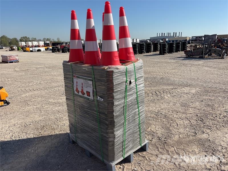 Quantity of (250) KJ K2250 28 in Traffic Cones (U Pijpenleggers