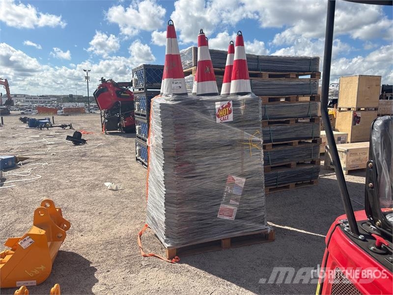 Quantity of (250) TSC 28 in Traffic Cones (Unused Boru döşeme dozerleri