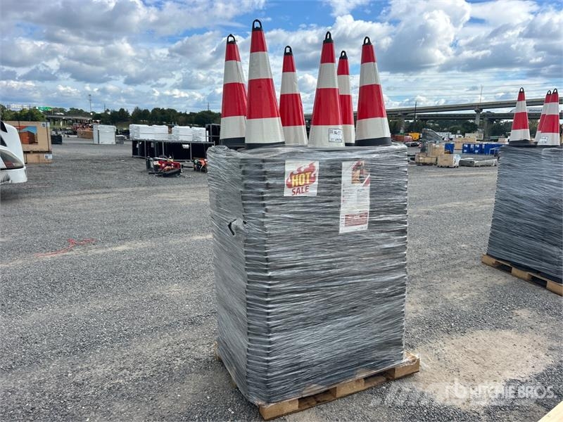 Quantity of (250) TSC 28 in Traffic Cones (Unused Rohrverlegeraupen