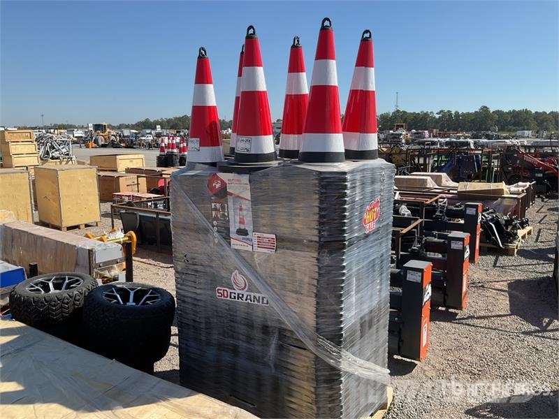 Quantity of (250) TSC 28 in Traffic Cones (Unused Putkenlaskijat