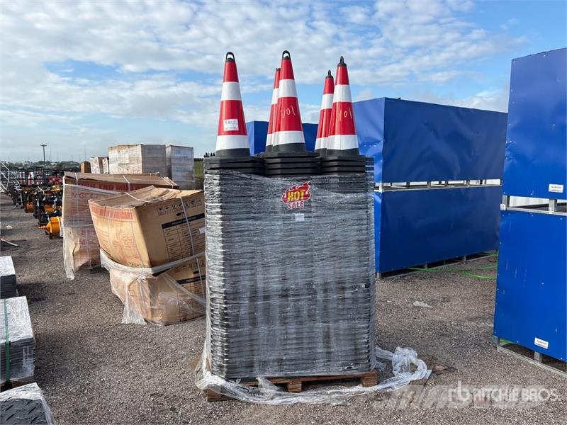  Quantity of (250)  TSC 28 in Traffic Cones (Unused Rohrverlegeraupen