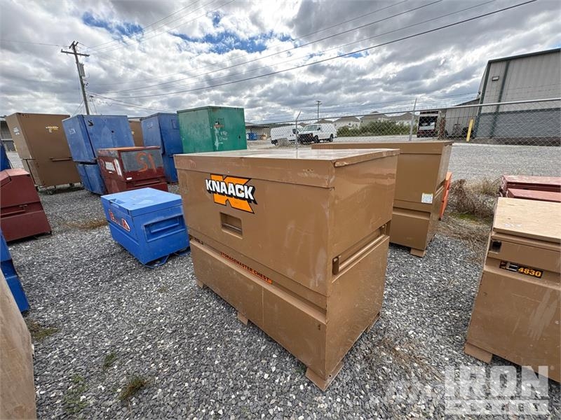  Quantity of (27) Gang Boxes 31x51x6 مكونات أخرى