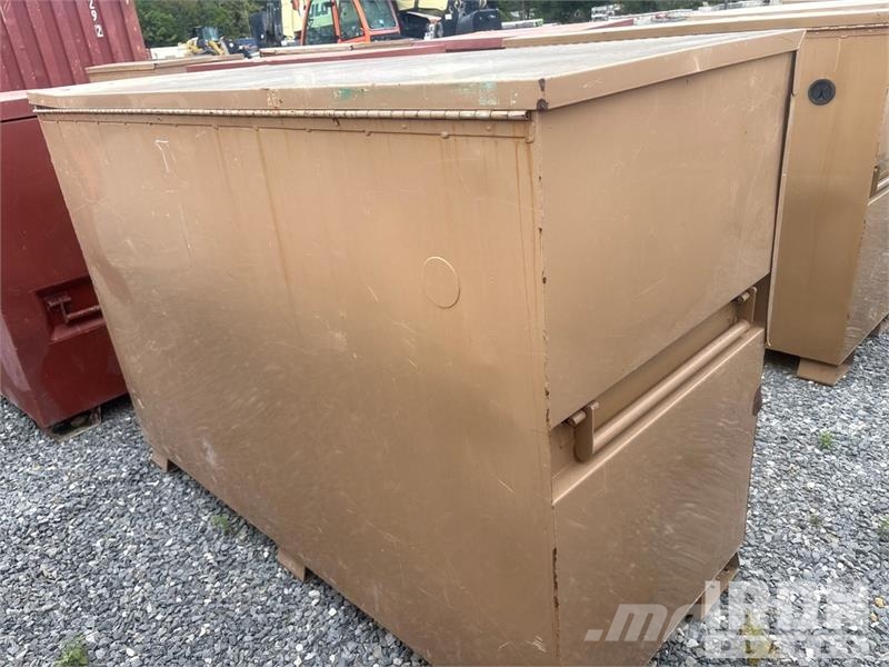  Quantity of (27) Gang Boxes 31x51x6 مكونات أخرى