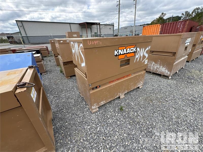  Quantity of (27) Gang Boxes 31x51x6 مكونات أخرى